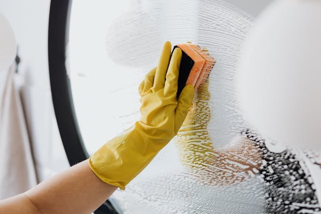 Dangers Linked to Prolonged Contact with Domestic Cleaning Chemicals